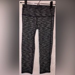Athleta Crop Leggings XXS